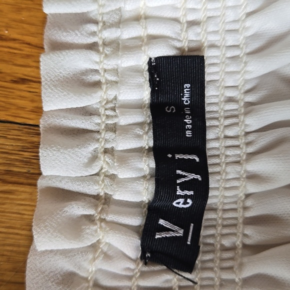 Women's white crop top size small - Picture 2 of 2